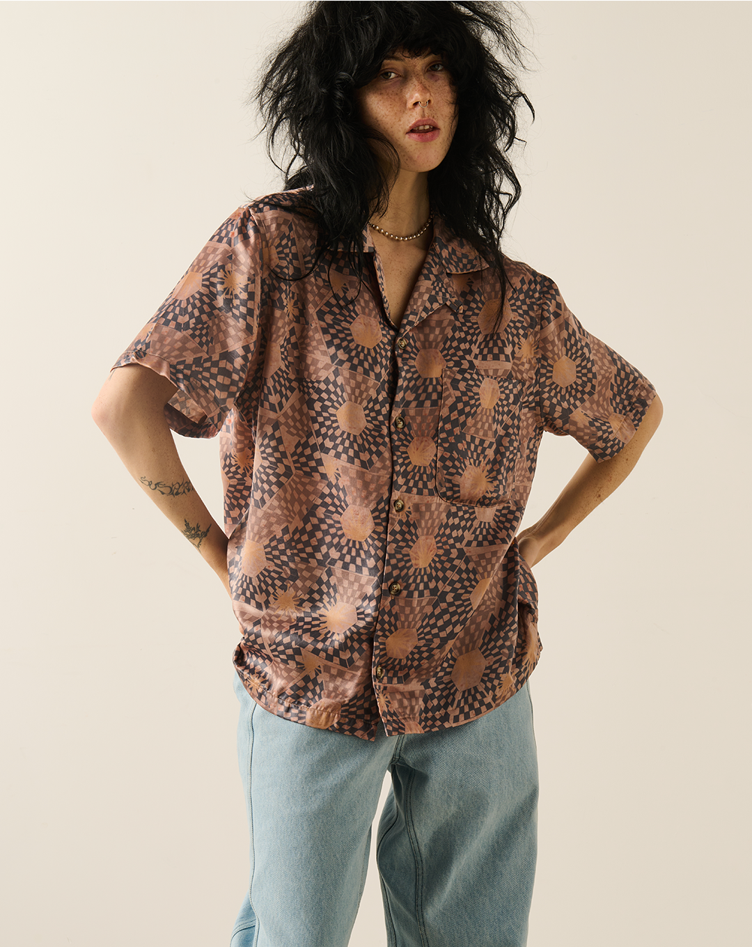 Short Sleeve Wave Shirt - Warped Honeycomb Print